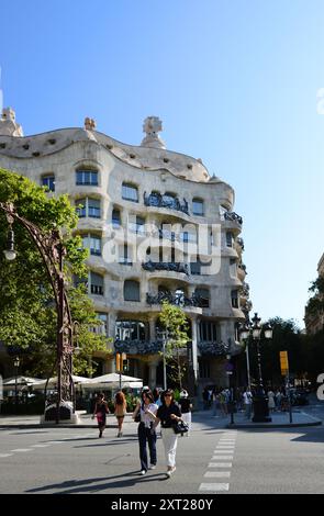 Casa Milà sul Passeig de Gràcia, Barcellona, Spagna. Foto Stock