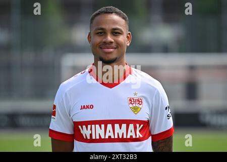 Nikolas Nartey VfB Stoccarda (28) LE NORMATIVE DFL DI VFB STUTTGART FOTOTERMIN 13.08.2024 VIETANO QUALSIASI USO DI FOTOGRAFIE COME SEQUENZE DI IMMAGINI E/O QUASI-VIDEO Foto Stock