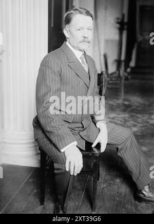 G.W. Perkins, tra c1910 e c1915. Mostra George Walbridge Perkins, Sr. (1862-1920), vicepresidente della New York Life Insurance Company e socio di J.P. Morgan &amp; Co Foto Stock