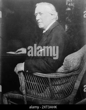 RT. H.H. Asquith, tra c1910 e c1915. Mostra Herbert Henry Asquith, i conte di Oxford e Asquith, (1852-1928) che fu primo ministro del Regno Unito dal 1908 al 1916. Foto Stock