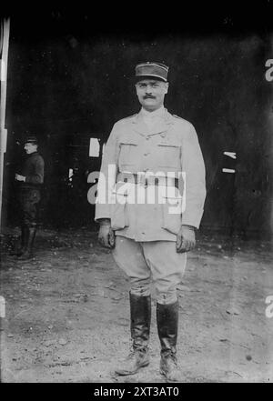 WM. Scongelare, tra c1915 e c1920. Mostra il tenente William Thaw (1893-1934) di Pittsburg, un aviatore americano che servì nell'esercito francese durante la prima guerra mondiale Foto Stock