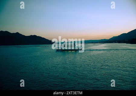 Itsukushima (alias Miyajima), Hatsukaichi, Hiroshima, Giappone. Foto Stock