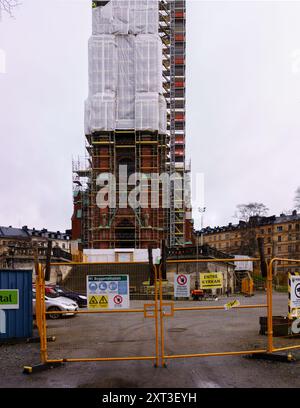 Stoccolma, Svezia. 15 aprile 2024 - cantiere di restauro della chiesa di San Giovanni Foto Stock