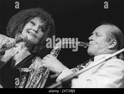 Cleo Laine e John Dankworth, Dankworth Generation Band, Brecon, 1995. Foto Stock