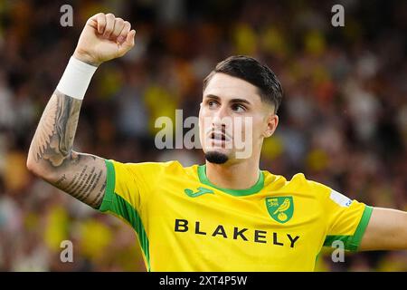 Il Borja Sainz del Norwich City celebra il terzo gol della squadra durante la partita del primo turno della Carabao Cup a Carrow Road, Norwich. Data foto: Martedì 13 agosto 2024. Foto Stock