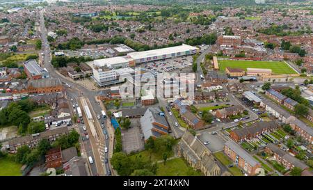 Aerial, Tameside, centro città di Droylsden Foto Stock