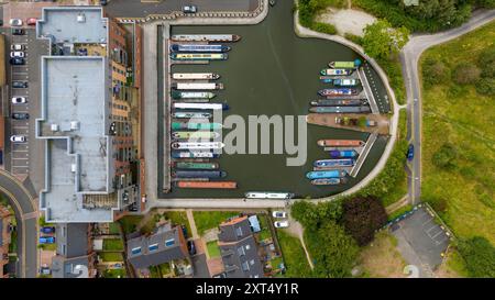 Aerial, Tameside, centro città di Droylsden, Droylsden Marina e Ashton Canal Foto Stock