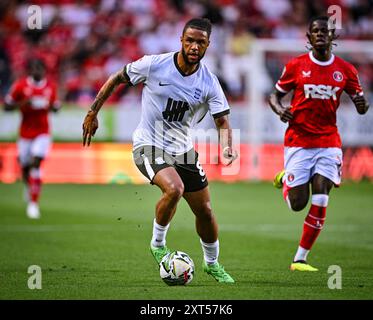 The Valley, Londra, Regno Unito. 13 agosto 2024. Carabao Cup Round 1 Football, Charlton Athletic contro Birmingham City; Tyler Roberts di Birmingham corre con la palla Credit: Action Plus Sports/Alamy Live News Foto Stock