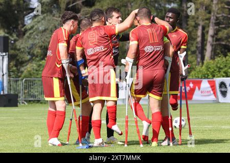 Squadra spagnola in rosso Campionato europeo di calcio Amputee Euro 2024 Francia. I Campionati europei EAFF si sono svolti in alta Savoia dal 31 maggio Foto Stock