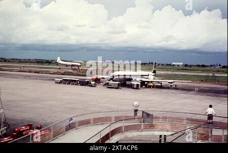 BOAC British Overseas Airways Corporation, aereo di linea De Havilland 106 Comet 4, G-APDL, aeroporto di Roma all'inizio degli anni '1960 Foto Stock