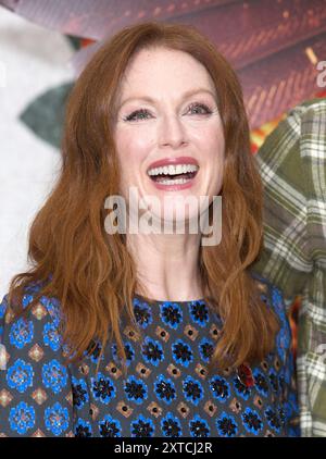 Londra, Regno Unito, 09 novembre 2014. Julianne Moore partecipa agli Hunger Games: Mockingjay Part 1 - Photocall al Corinthia Hotel il 9 novembre 2014 a Londra, Inghilterra, Regno Unito. Credito: S.A.M./Alamy Live News Foto Stock