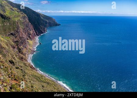 Angoli e anfratti a Ponta do Pargo, sull'isola di Madeira, Portogallo Foto Stock