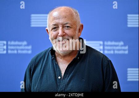 Edimburgo, Scozia, Regno Unito. 14 agosto 2024. Edinburgh International Book Festival: Jeremy Bowen, redattore internazionale di BBC News, alla photocall ufficiale. Crediti: Craig Brown/Alamy Live News Foto Stock