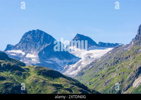 Alpi Silvretta: Grande (a sinistra) e piccolo Piz Buin, ghiacciaio Ochsentaler, Alpi Silvretta, vista dal bacino Silvretta a Montafon, Vorarlberg, Austria Foto Stock