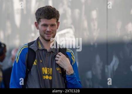 Il portiere del Leeds United Illan Meslier arriva per la partita di Carabao Cup tra Leeds United e Middlesbrough a Elland Road, Leeds, mercoledì 14 agosto 2024. (Foto: Trevor Wilkinson | mi News) crediti: MI News & Sport /Alamy Live News Foto Stock