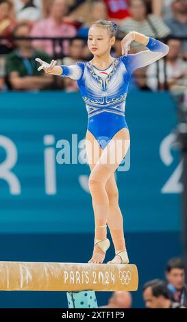 Parigi, Ile de France, Francia. 1 agosto 2024. QIYUAN QIU (CHN) della Repubblica Popolare Cinese, partecipa alla finale di ginnastica artistica femminile all-around alla Bercy Arena durante le Olimpiadi estive di Parigi 2024 a Parigi, in Francia. (Credit Image: © Walter Arce/ZUMA Press Wire) SOLO PER USO EDITORIALE! Non per USO commerciale! Foto Stock