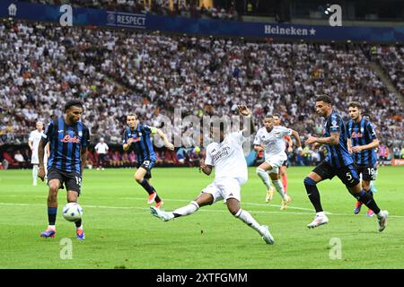 VARSAVIA - (l-r) Ederson di Atalanta BC, Rodrygo del Real Madrid CF, Ben Godfrey di Atalanta BC, Berat Djimsiti di Atalanta BC durante la Supercoppa UEFA tra Real Madrid CF e Atalanta BC allo Stadion Narodowy il 14 agosto 2024 a Varsavia, Polonia. ANP | Hollandse Hoogte | GERRIT VAN KEULEN Foto Stock