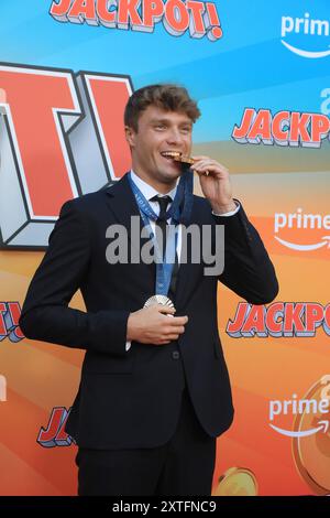 13 agosto 2024, Los Angeles, California, Stati Uniti: Bobby Finke, medaglia d'oro 2024, nuoto al jackpot! Anteprima al TCL Chinese Theatre IMAX (immagine di credito: © Nina Prommer/ZUMA Press Wire) SOLO PER USO EDITORIALE! Non per USO commerciale! Foto Stock