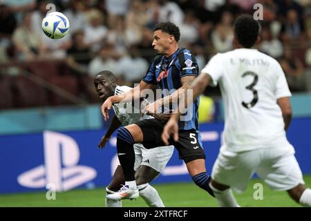 Varsavia, Polonia. 14 agosto 2024. Antonio Rudiger del Real Madrid e Ben Godfrey dell'Atalanta durante la partita di Supercoppa UEFA 2024 tra Real Madrid e Atalanta - Supercoppa UEFA 2024 allo Stadio Nazionale - Sport, calcio - Varsavia, Polonia - mercoledì 14 agosto 2024 (foto di massimo Paolone/LaPresse) credito: LaPresse/Alamy Live News Foto Stock