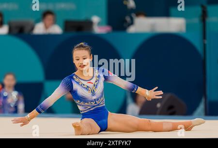 Parigi, Ile de France, Francia. 1 agosto 2024. QIYUAN QIU (CHN) della Repubblica Popolare Cinese, partecipa alla finale di ginnastica artistica femminile all-around alla Bercy Arena durante le Olimpiadi estive di Parigi 2024 a Parigi, in Francia. (Credit Image: © Walter Arce/ZUMA Press Wire) SOLO PER USO EDITORIALE! Non per USO commerciale! Foto Stock