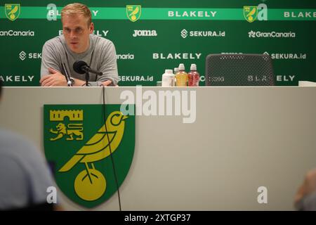 Capo allenatore di Norwich City, Johannes Thorup - Norwich City V Stevenage, Carabao Cup, Carrow Road, Norwich, Regno Unito - 13 agosto 2024 solo uso editoriale - si applicano restrizioni DataCo Foto Stock