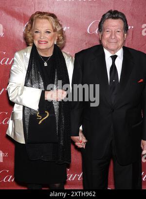 Palm Springs, Stati Uniti. 14 agosto 2024. La leggendaria attrice Gena Rowlands, 94 anni, morì il 14 agosto 2024 nella sua casa, circondata dalla famiglia a Indian Wells, CA. Aveva combattuto la malattia di Alzheimer negli ultimi 5 anni.--------------------------------------------------- 4 gennaio 2014 Palm Springs, CA. Gena Rowlands 25th Annual Palm Springs International Film Festival Awards Gala al Palm Springs Convention Center © Lisa OConnor/AFF-USA.com credito: AFF/Alamy Live News Foto Stock