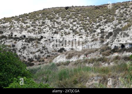 Yesares de Hellin (Las Minas). Vecchie case troglodite. Provincia di Albacete, Castilla-la Mancha, Spagna. Foto Stock