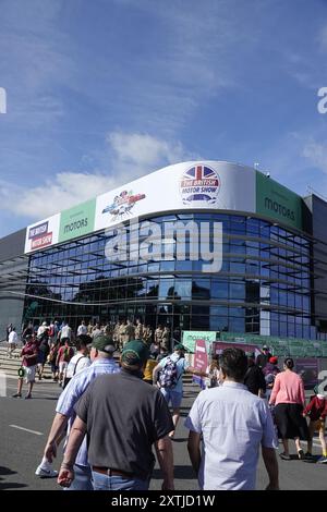 Farnborough, Regno Unito. 15 agosto 2024. Farnborough, Hampshire, Regno Unito - giovedì 15 agosto 2024 le scene DI APERTURA mentre le porte si aprono per il SALONE AUTOMOBILISTICO BRITANNICO del 2024 tenutosi presso il famoso aeroporto e centro espositivo di Farnborough credito: Motofoto/Alamy Live News Foto Stock