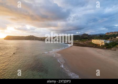 Veduta aerea di Comillas sul nord della Spagna Foto Stock