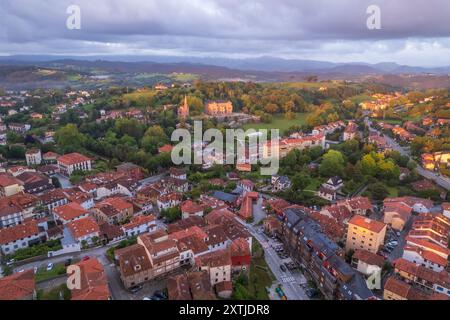 Veduta aerea di Comillas sul nord della Spagna Foto Stock