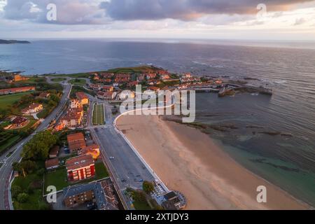 Veduta aerea di Comillas sul nord della Spagna Foto Stock