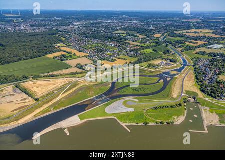 Luftbild, Fluss Emscher, neue Emschermündung, Blick nach Eppinghoven, Dinslaken, Ruhrgebiet, Nordrhein-Westfalen, Deutschland ACHTUNGxMINDESTHONORARx60xEURO *** Vista aerea, fiume Emscher, nuovo estuario Emscher, vista su Eppinghoven, Dinslaken, zona della Ruhr, Renania settentrionale-Vestfalia, Germania ATTENTIONxMINDESTHONORARx60xEURO Foto Stock