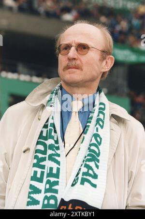 Berlino, Germania. 15 agosto 2024. Firo: 12.06.1999 calcio: Calcio: Archivio foto, archivio foto, archivio immagini, finale DFB Cup 1998/1999, 98/99 98/99, uomini, uomini, 1. Bundesliga FC Bayern Monaco - SV Werder Brema 5:6 dopo i calci di rigore Willi Lemke Half figure manager del Werder Brema credito: dpa/Alamy Live News Foto Stock