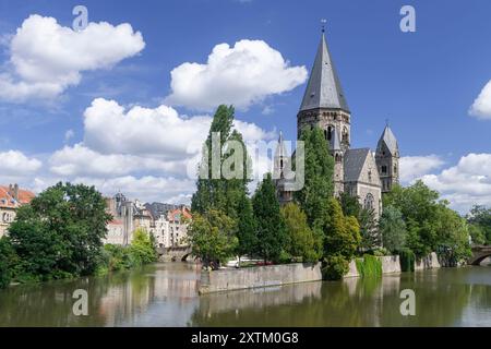 Metz, Francia - Vista del tempio protestante di Metz, sul fiume Mosella, nella parte storica della città. Foto Stock