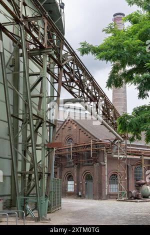 Landschaftspark Duisburg-Nord, un parco pubblico progettato nel 1991 da Latz + Partner in un vecchio impianto di produzione di carbone e acciaio abbandonato. Foto Stock