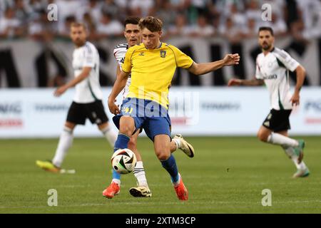 Varsavia, Pologne. 15 agosto 2024. Oscar Schwartau di Brondby durante la UEFA Conference League, terzo turno di qualificazione, partita di calcio di 2a tappa tra Legia Varsavia e Brondby IF il 15 agosto 2024 alla Pepsi Arena di Varsavia, Polonia - foto Piotr Matusewicz/DPPI credito: DPPI Media/Alamy Live News Foto Stock