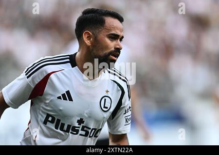 Varsavia, Polonia. 15 agosto 2024. VARSAVIA, POLONIA - 15 AGOSTO: Luquinhas del Legia Varsavia durante la partita di UEFA Europa Conference League tra Legia Varsavia e Brondby IF allo Stadio Municipale di Legia Varsavia del Marshall Jozef Pilsudski il 15 agosto 2024 a Varsavia, Polonia. Foto di Sebastian Frej credito: Sebo47/Alamy Live News Foto Stock