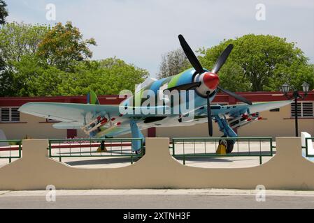 A Sea Fury F 50 conservato al Museo Giron, Cuba. L'Hawker Sea Fury era un aereo da caccia britannico progettato e prodotto dalla Hawker. Foto Stock