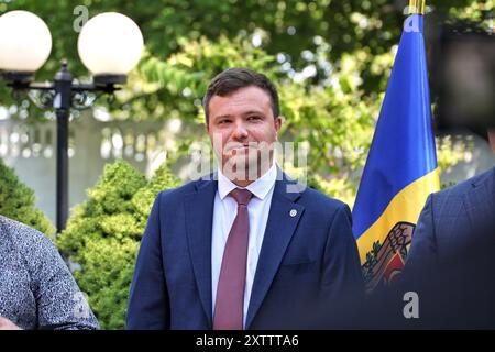 ODESA, UCRAINA - 15 AGOSTO, 2024 - il ministro dell'ambiente della Repubblica moldova Sergiu Lazarencu partecipa a un briefing durante la firma dell'accordo tra il Gabinetto dei ministri dell'Ucraina e il governo della Repubblica moldova sull'attuazione della convenzione sulla valutazione dell'impatto ambientale in un paese transfrontaliero contesto (Convenzione di Espoo), Odesa, Ucraina meridionale. Foto Stock