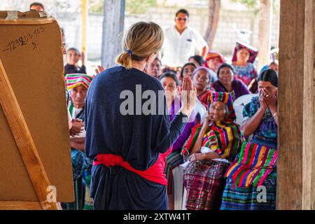 Laboratorio per ostetriche tradizionali, San Bartolome Jocotenango, Guatemala, America centrale Foto Stock