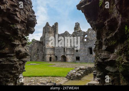 Il castello di Balvenie è un castello in rovina a nord di Dufftown nella regione di Moray in Scozia. Foto Stock