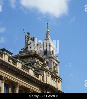 Hull County Court, Hull, East Yorkshire, Regno Unito 16 agosto 2024. Jon Honey, che secondo i procuratori ha svolto un ruolo di primo piano nelle rivolte del 3 agosto, è oggi alla Hull Combined Court, in attesa di sentenza. La sentenza è stata ritardata mentre il giudice aspettava un rapporto dal suo agente di prova. Honey si è dichiarato colpevole di tre capi d'accusa di disordine violento, furto e danni criminali aggravati razzialmente di una BMW e di altre nove auto. AGGIORNAMENTO 15,00: John Henry è stato condannato a 56 mesi per CBO. Un CBO è un ordine progettato per affrontare gli individui anti-sociali più gravi e persistenti. Foto Stock