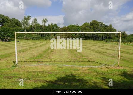 Campo da calcio nel villaggio rurale scozzese di Dumfries e Galloway, Scozia Foto Stock