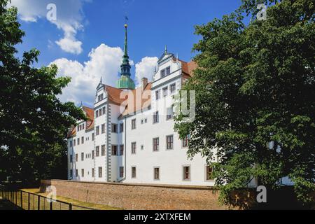 Il castello di Doberlug è un complesso a quattro alate costruito in stile rinascimentale a Doberlug-Kirchhain, Brandeburgo, le cui origini risalgono a una mona cistercense Foto Stock