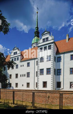 Il castello di Doberlug è un complesso a quattro alate costruito in stile rinascimentale a Doberlug-Kirchhain, Brandeburgo, le cui origini risalgono a una mona cistercense Foto Stock