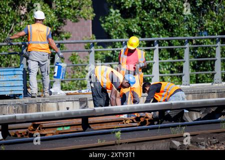 Berlino, Germania. 6 agosto 2024. Cantiere della Deutsche Bahn sui binari Della S-Bahn a Berlino, 6 agosto 2024. Credito: dpa/Alamy Live News Foto Stock