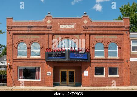 Centro storico del nord-est degli affari cinematografici nel teatro Alamo di Bucksport, Maine Foto Stock