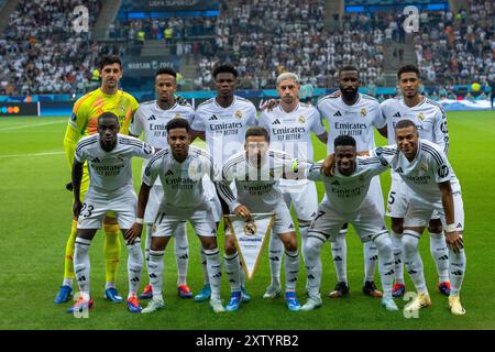 VARSAVIA, POLONIA - 14 AGOSTO: Foto della squadra del Real Madrid CF sul debutto di Kylian Mbappe durante la partita di Supercoppa UEFA 2024 tra il Real Madri Foto Stock