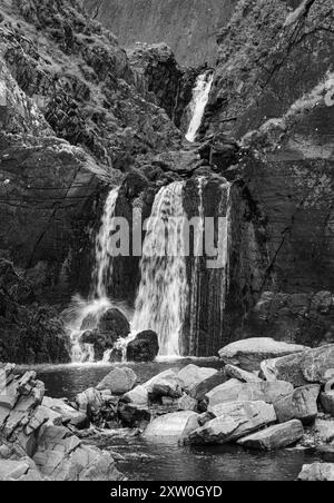 Cascata Spekes Mill Mouth sulla penisola di Hartland, a nord-ovest del Devon, Inghilterra occidentale, Regno Unito Foto Stock
