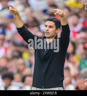 Londra, Regno Unito. 11 agosto 2024. 11 agosto 2024 - Arsenal V Olympique Lyonnais - Emirates Cup - Emirates Stadium. Il direttore dell'arsenale Mikel Arteta. Crediti immagine: Mark Pain/Alamy Live News Foto Stock